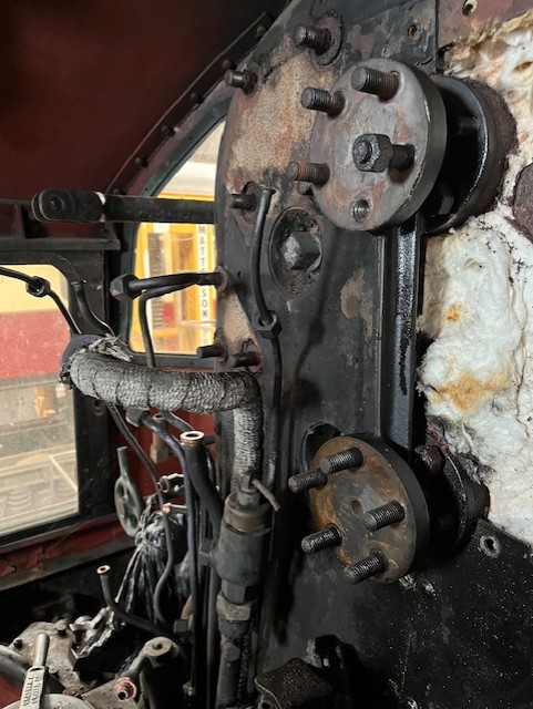 80064 restoration: Continuing the Disassemble
