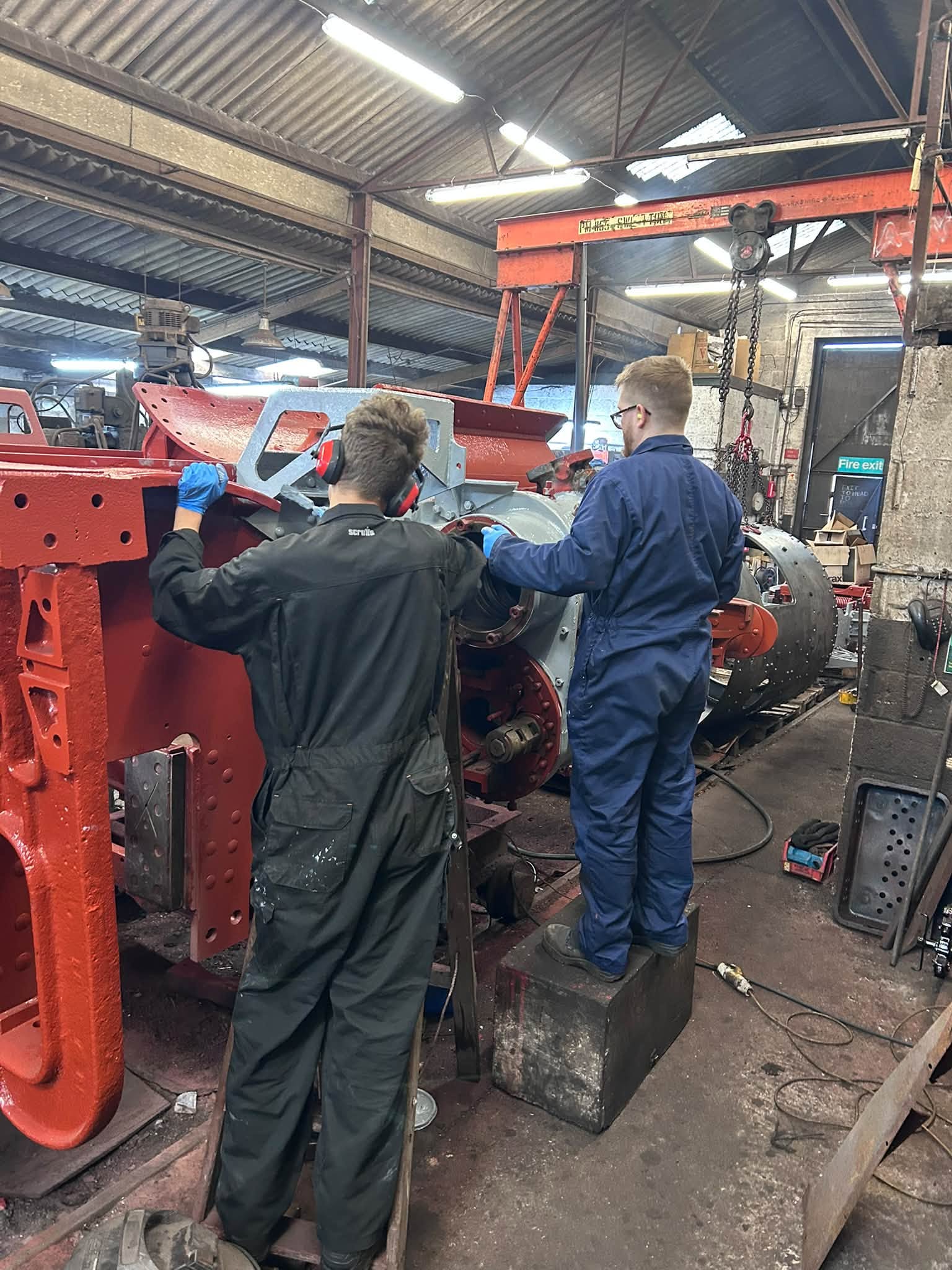 80064 Restoration Update – Great Progress Despite the Wind